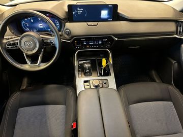 Car image 12