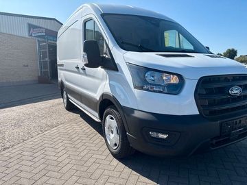 Car image 25