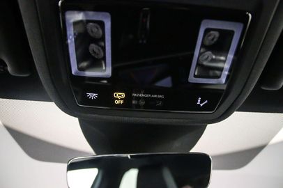 Car image 36