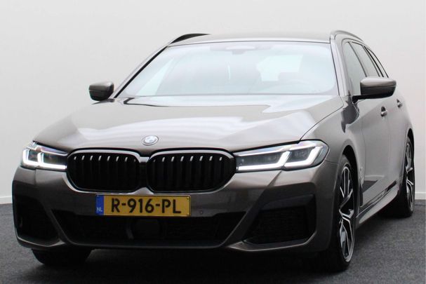 BMW 520i Touring 135 kW image number 26