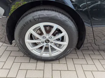 Car image 28