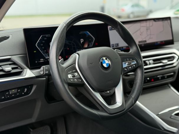 BMW 320d Touring xDrive 140 kW image number 11