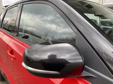 Car image 37