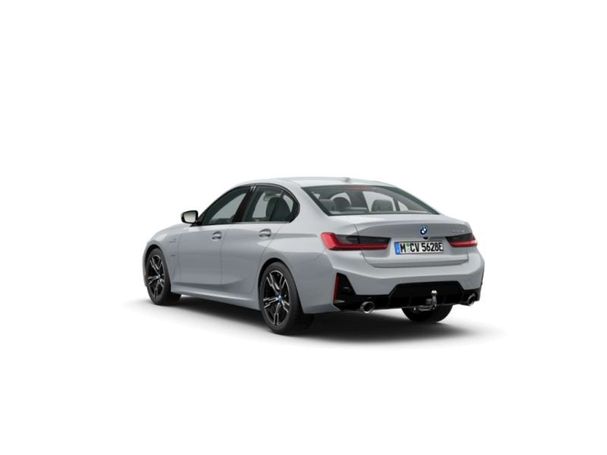 BMW 330 e 215 kW image number 2