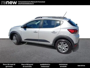Car image 4