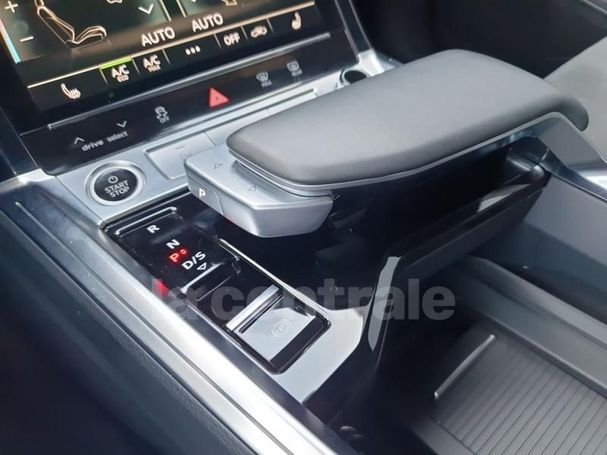 Audi e-tron 55 quattro 300 kW image number 7