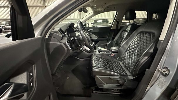 Audi Q3 35 TFSI 110 kW image number 8