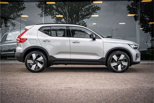 Volvo XC40 Recharge T4 Plus Dark 155 kW image number 38