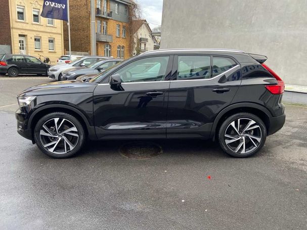 Volvo XC40 B5 Inscription AWD 184 kW image number 4