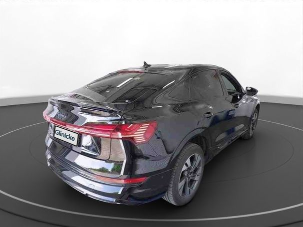 Audi e-tron 55 quattro S-line 300 kW image number 9