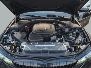 Car image 40