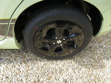 Car image 31