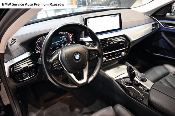 BMW 520d Touring xDrive Luxury Line 140 kW image number 4