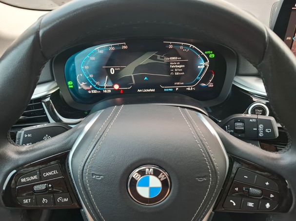 BMW 520i Touring 135 kW image number 6