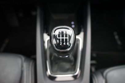 Car image 36