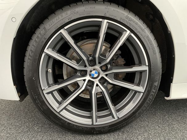 BMW 318i Touring Sport Line 115 kW image number 21