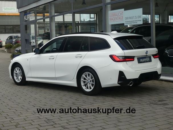 BMW 320d Touring M Sport 140 kW image number 4