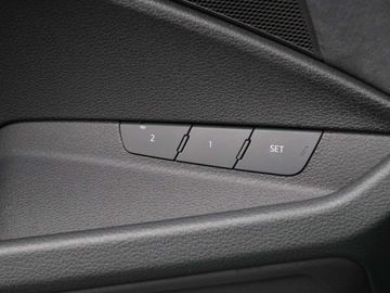 Car image 41