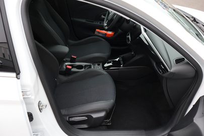 Car image 11