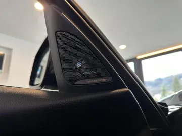 Car image 39