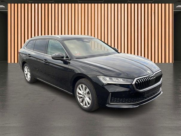 Skoda Superb Combi 1.5 eTSI 110 kW image number 3