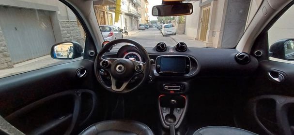 Smart ForTwo EQ 60 kW image number 7