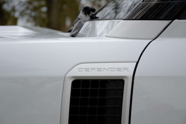 Land Rover Defender 183 kW image number 16