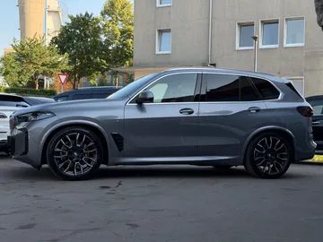 Car image 49