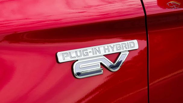 Mitsubishi Outlander 2.4 Plug-In Hybrid Plus 4WD 165 kW image number 11