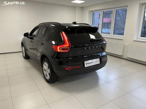 Volvo XC40 T2 95 kW image number 28