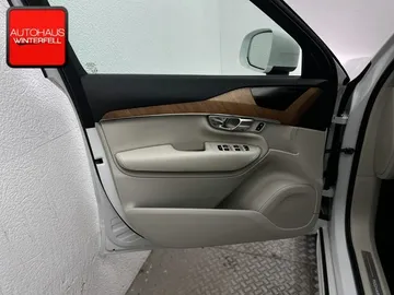 Car image 32