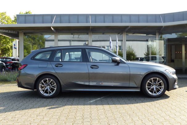 BMW 320i Touring 135 kW image number 3