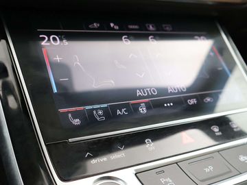 Car image 38