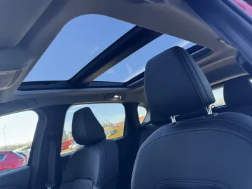 Car image 37