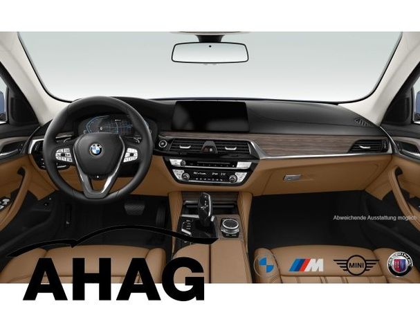 BMW 530i xDrive Luxury Line 185 kW image number 3