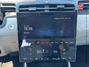 Car image 20