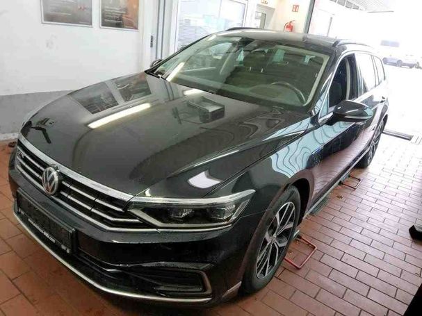 Volkswagen Passat GTE DSG 160 kW image number 1