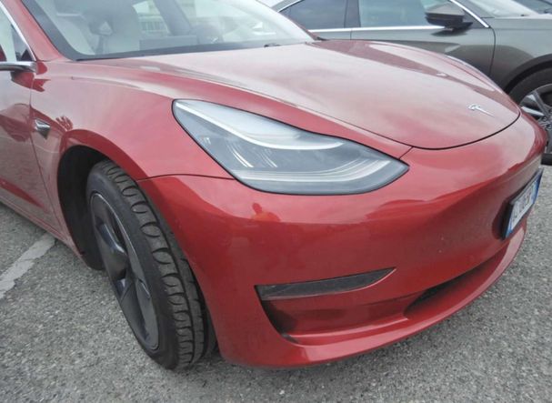 Tesla Model 3 Long Range AWD Dual Motor 150 kW image number 4