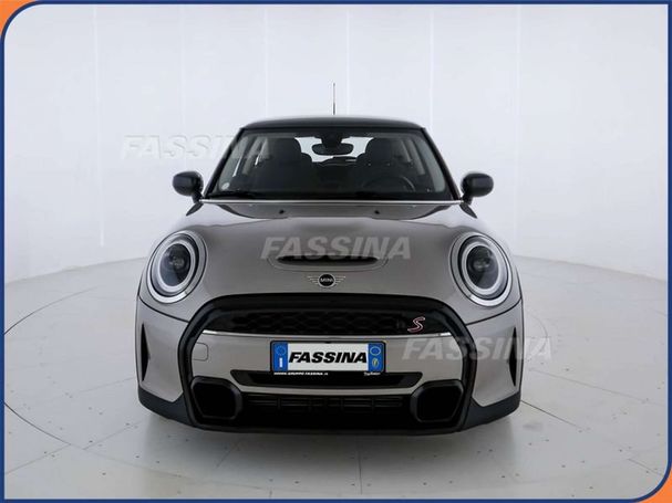 Mini Cooper S Essential 131 kW image number 2