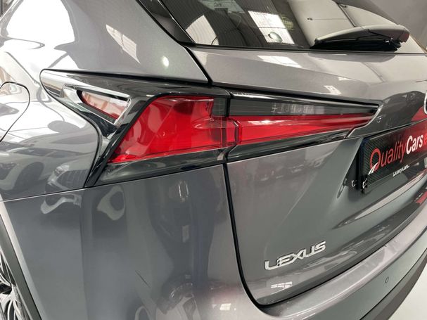 Lexus NX 300 H 145 kW image number 12