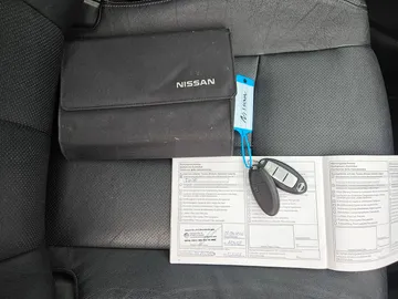 Car image 30
