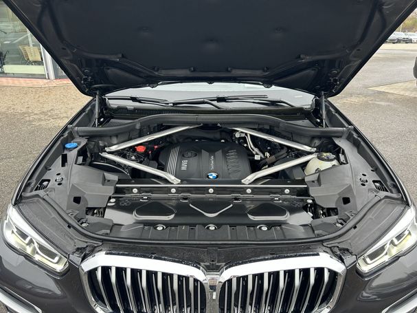 BMW X5 xDrive30d xLine 195 kW image number 49