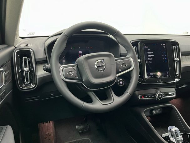 Volvo XC40 B4 Plus Dark 145 kW image number 9