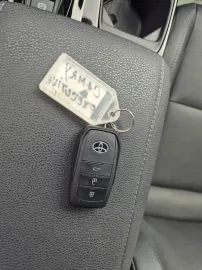 Car image 32