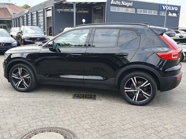 Volvo XC40 R T4 Design 155 kW image number 5