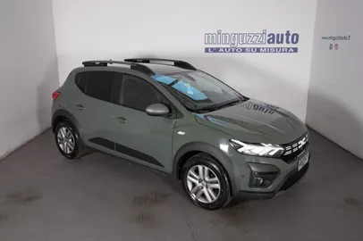 Car image 2