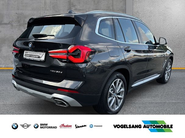 BMW X3 xDrive 210 kW image number 3