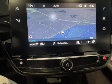 Car image 26
