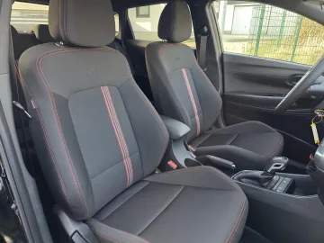 Car image 32