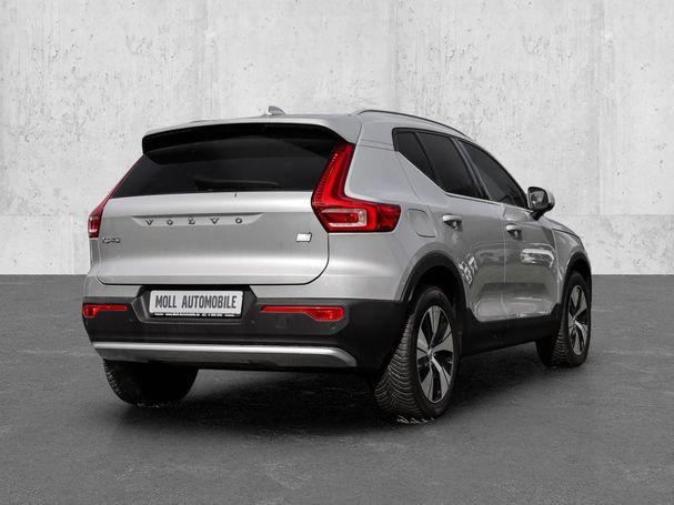 Volvo XC40 Recharge Plug-in Hybrid T4 155 kW image number 2